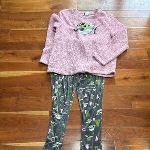 Star Wars Pink Fleece Pajama Set with Gray Patterned Pants